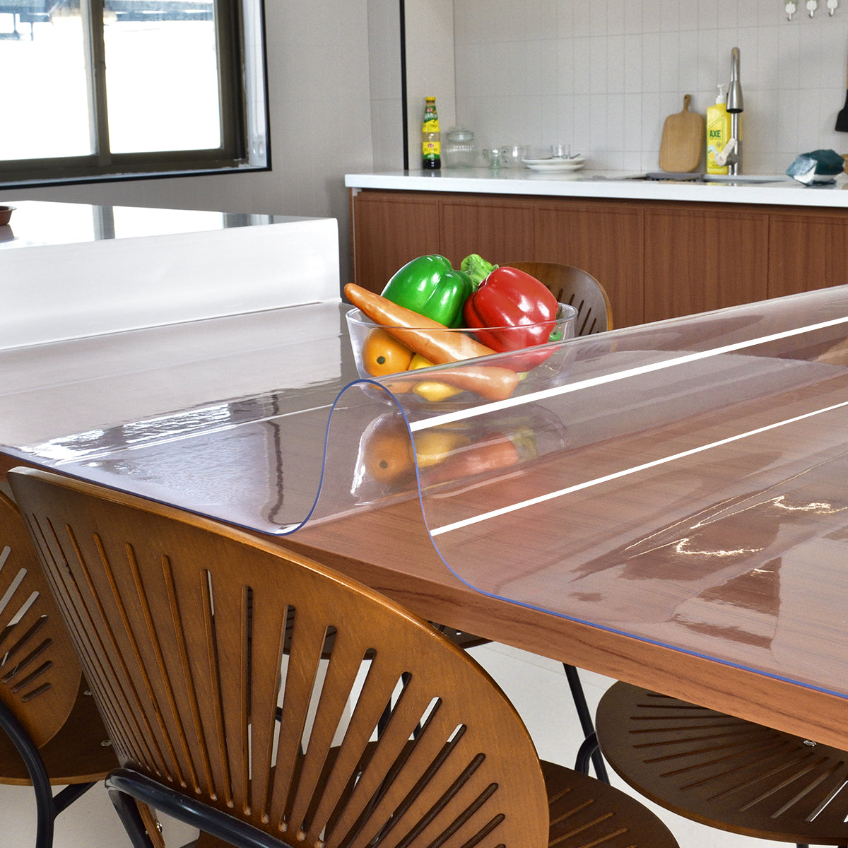 Clear Desk Mat, 1.5mm Thick Clear Table Protector, Waterproof Plastic Table Cover Protector, PVC Desk Protector Mat, Vinyl Desk Cover for Desktop, Coffee & Dining Table